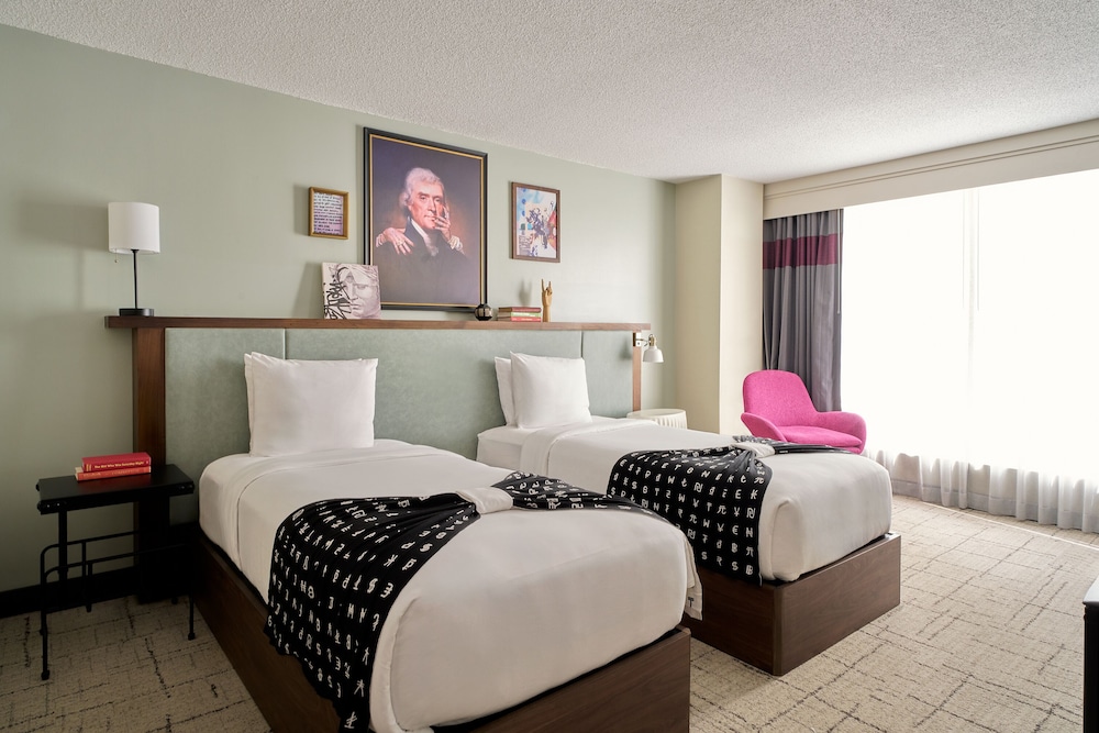 Hotel Rendale Washington DC 24/58