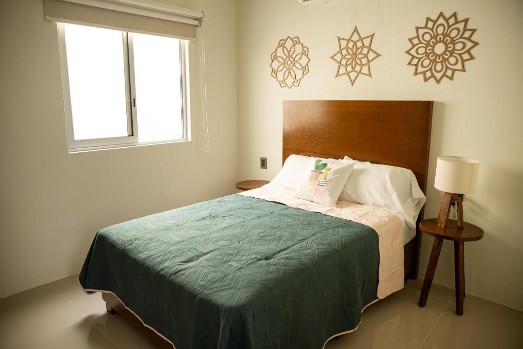 Family Suite, Studio