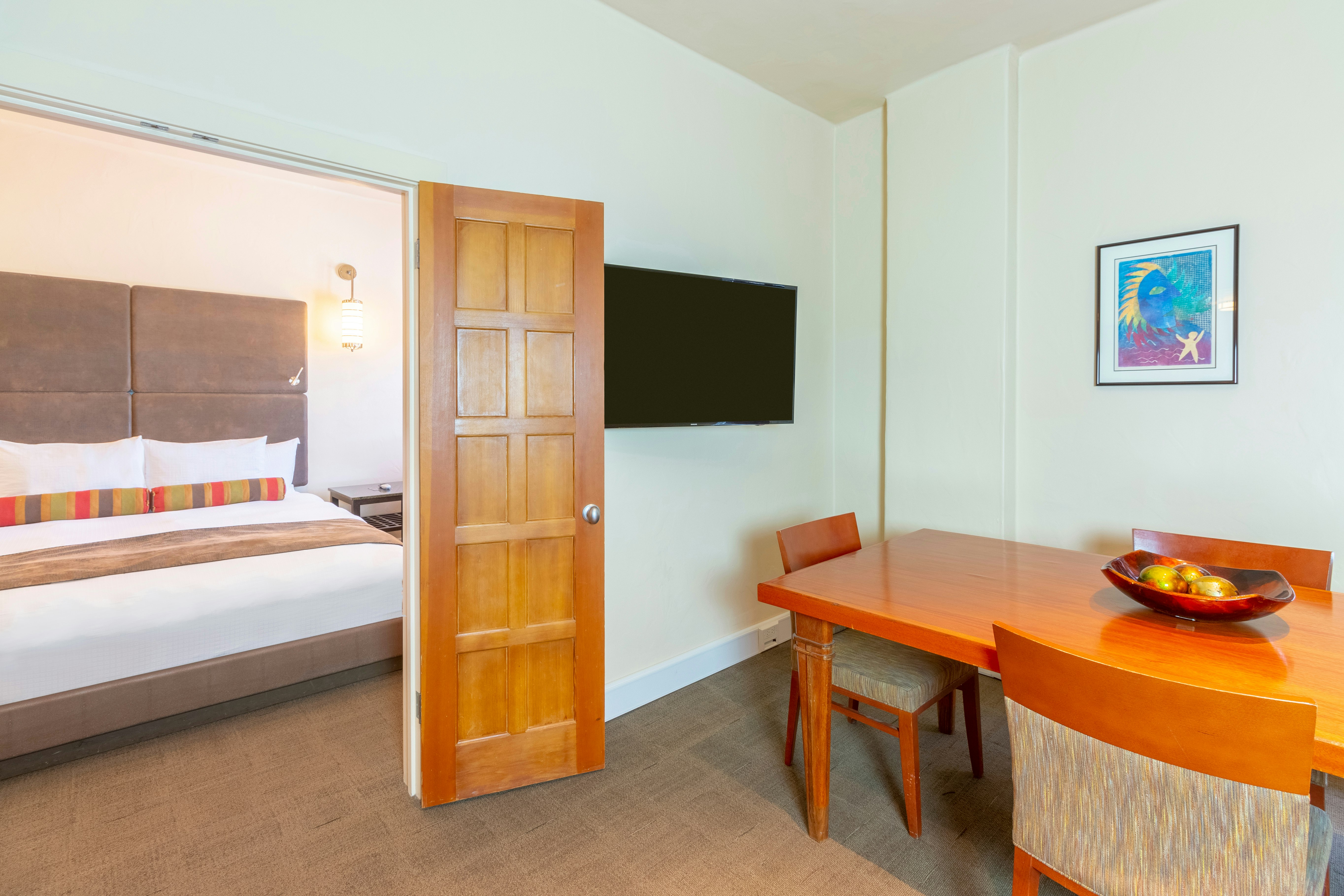 Boardroom, Suite, King Bed