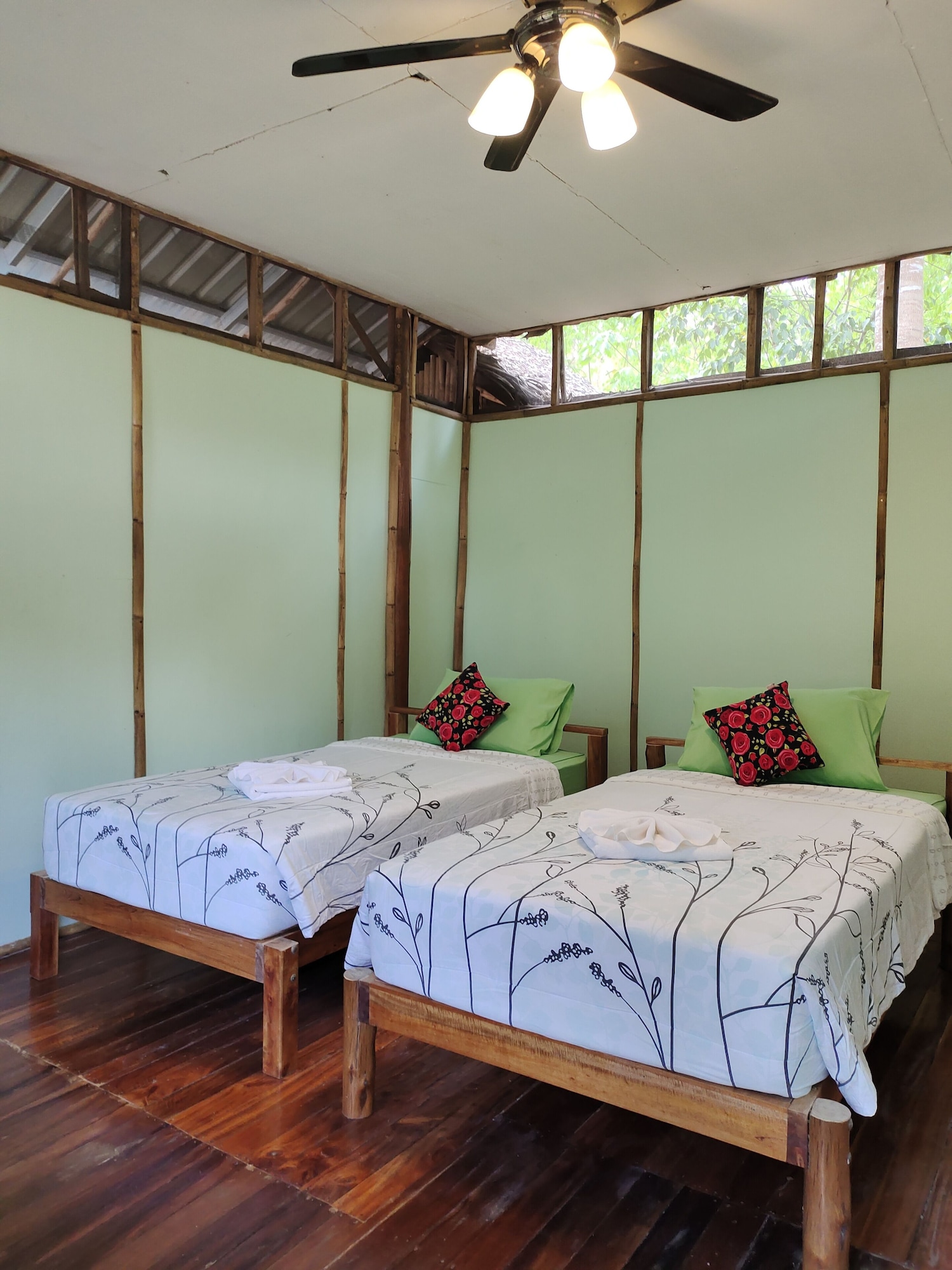Bamboo, House, Twin Beds