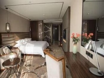 Days Hotel by Wyndham Guilin 12/42
