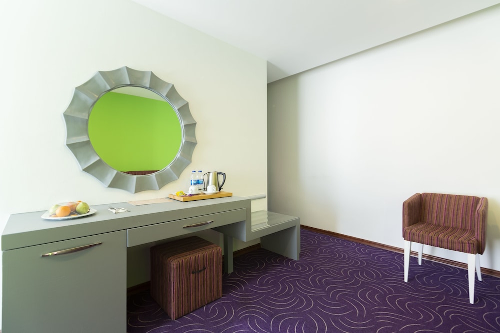 Mene City Hotel 61/70