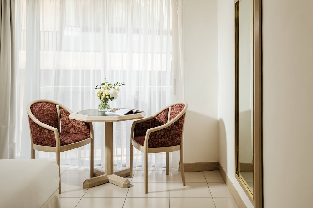 The Diplomat Hotel 32/47