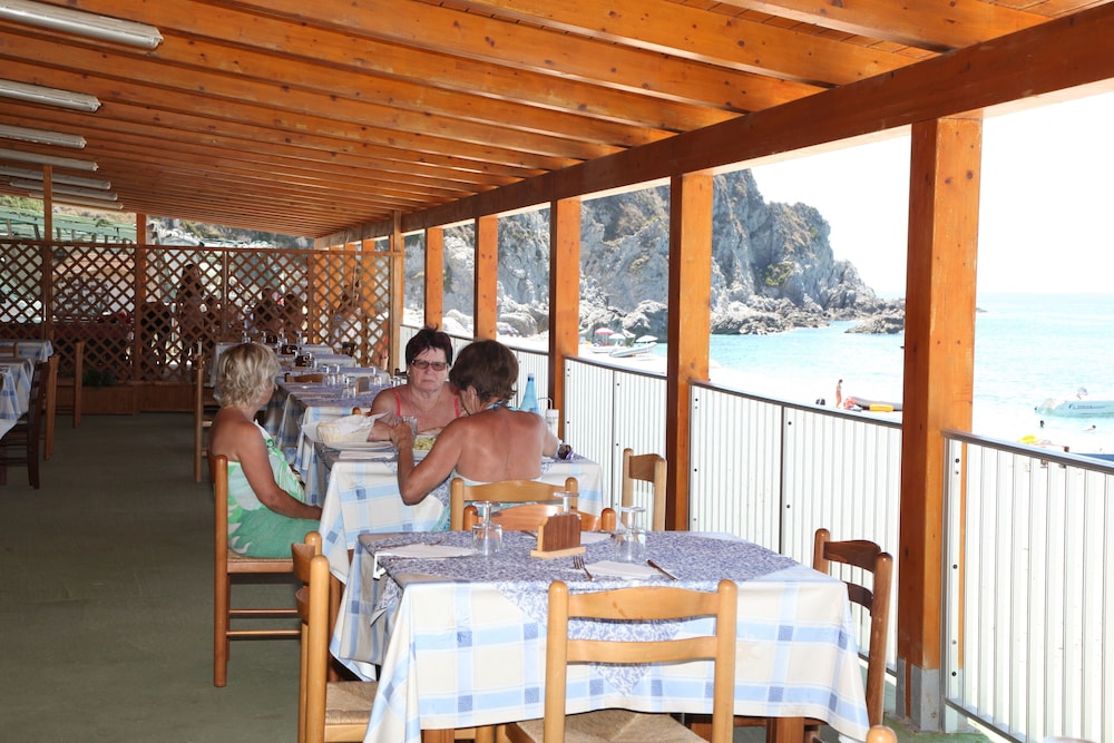 Villagio Camping La Scogliera 35/50