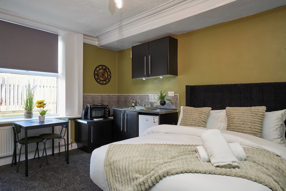 BV Aparthotel Huddersfield Ideal for Business & Leisure Stays 19/37