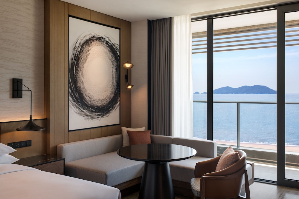 Sheraton Ningbo Xiangshan Resort 16/26