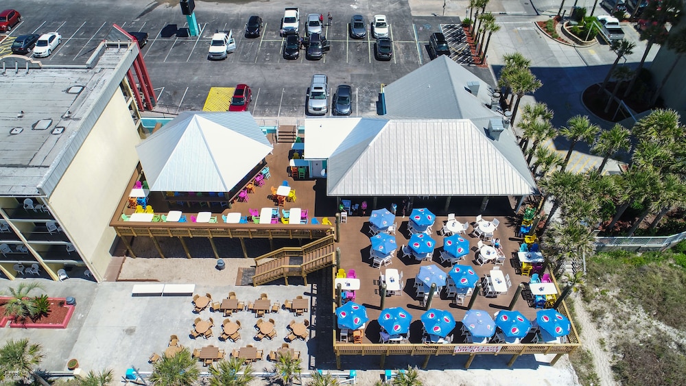 Ramada by Wyndham Panama City Beach / Beachfront 21/25