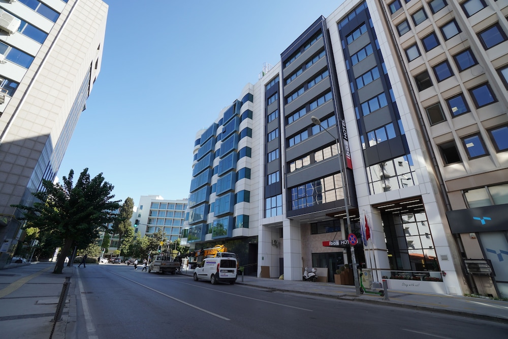 Ibos Hotels Izmir 57/64