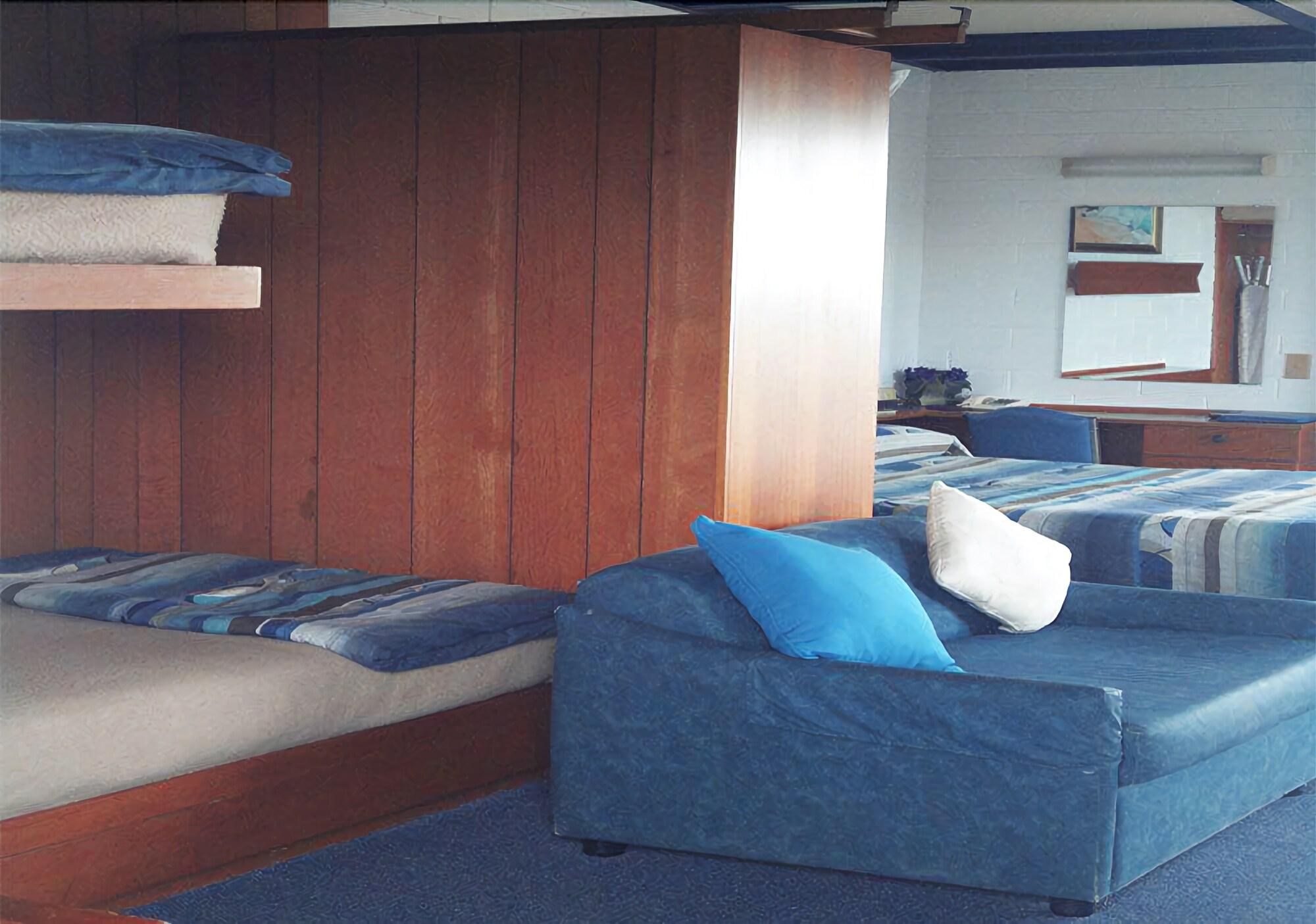 KINGFISHER MOTEL 5/30