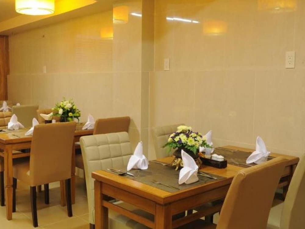 Asian Ruby Boutique Hotel 33/37