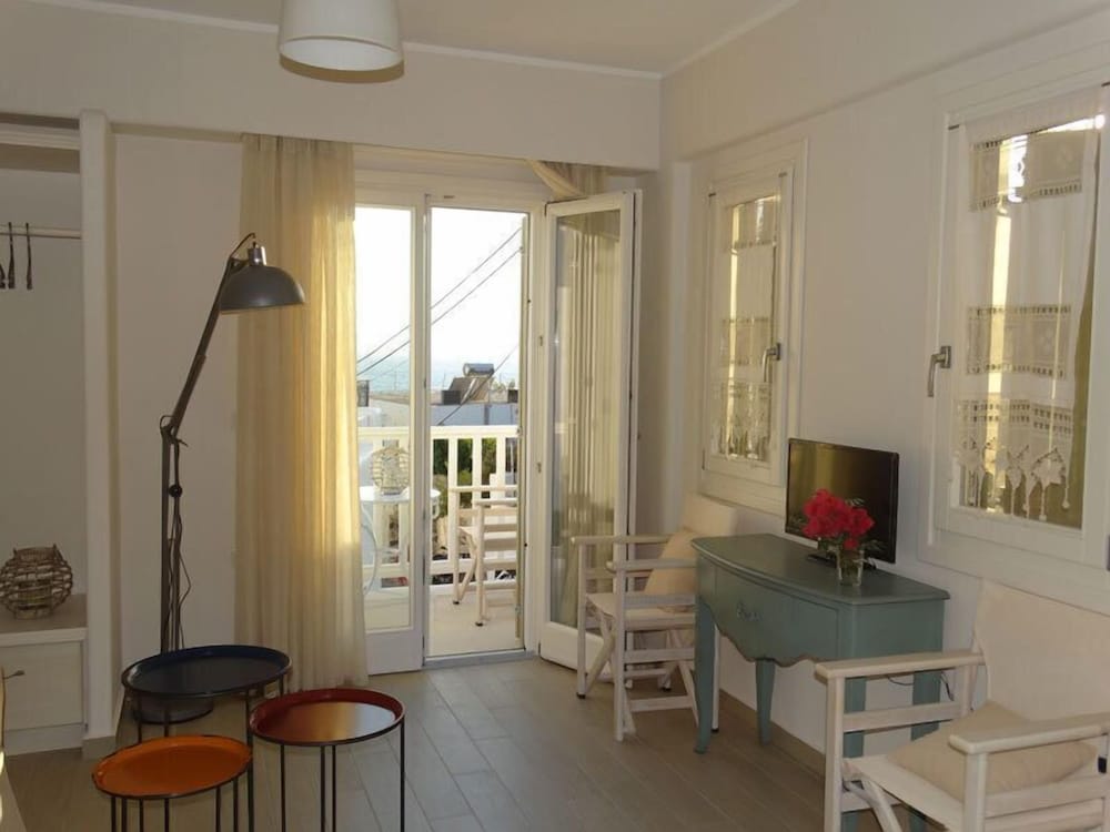Anassa Studios 16/33