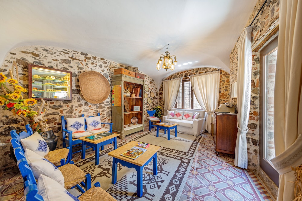Albergo Diffuso Mannois 42/50
