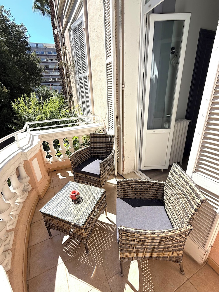 VILLA CLAUDIA(FORMERLY LE VENDOME - VILLA CLAUDIA) 52/77