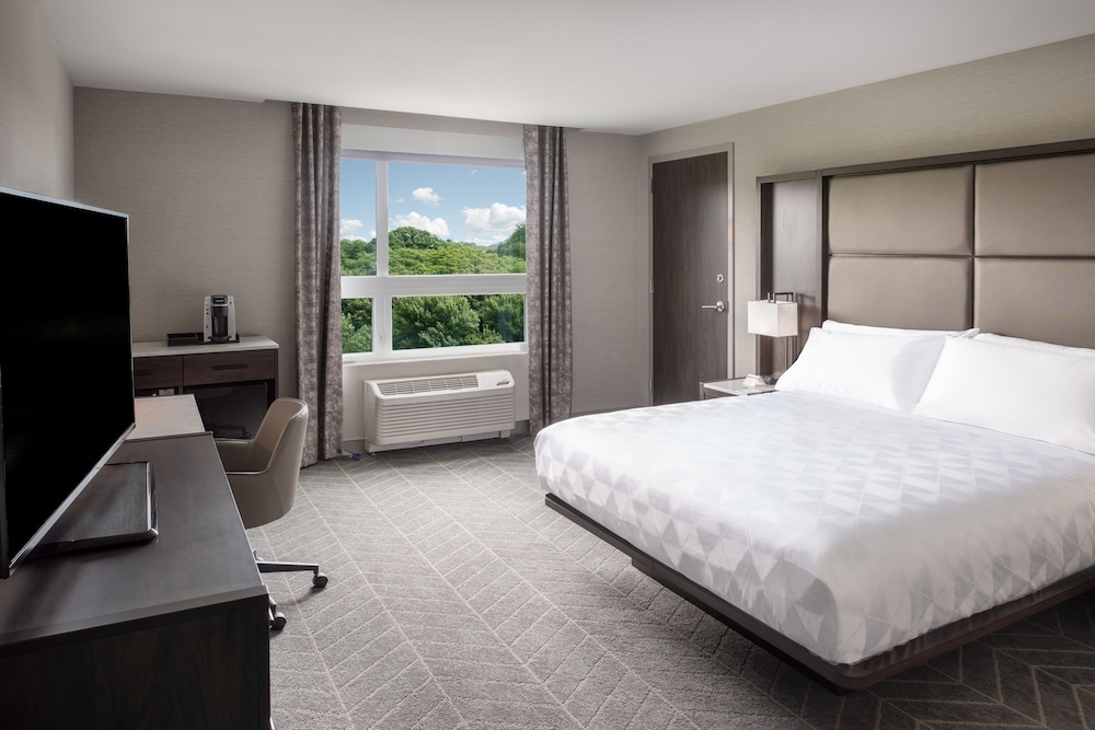 HOLIDAY INN BOSTON LOGAN AIRPORT - CHELSEA 11/64