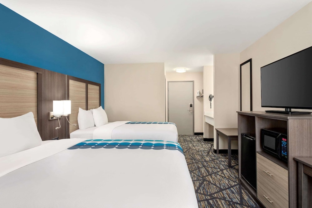 Baymont by Wyndham Blackwell I-35 22/71