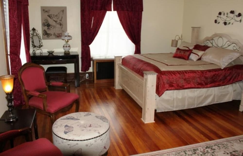 Walton Manor Inn Bed &amp; Breakfast 14/27