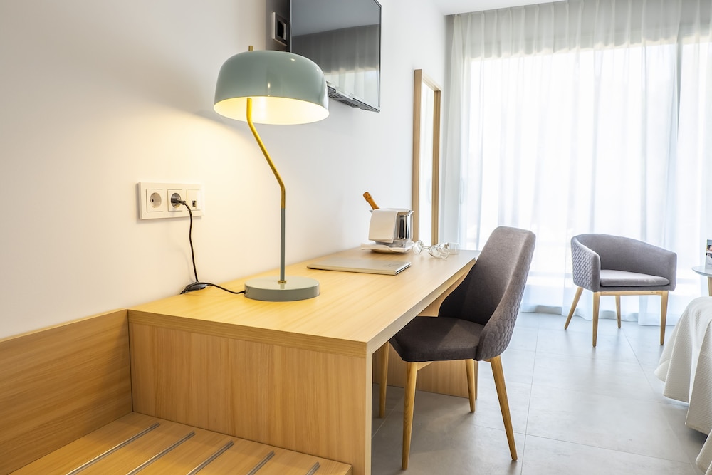 Hotel Gran Sagitario 16/32