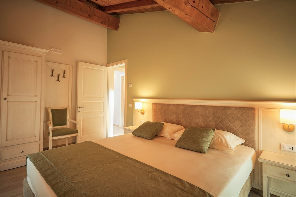 Borgo Romantico Relais 12/37