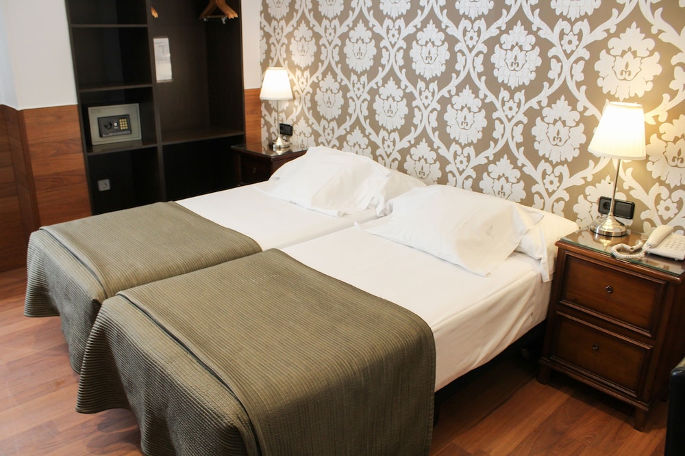 Hostal Venecia 38/62