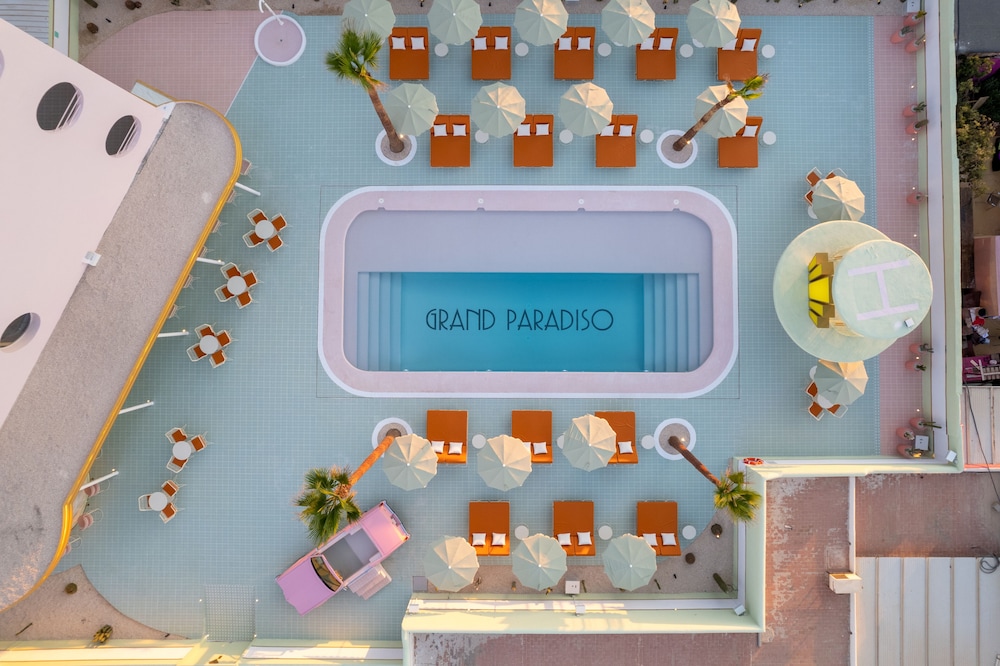 Grand Paradiso Ibiza - Adults Only photo5