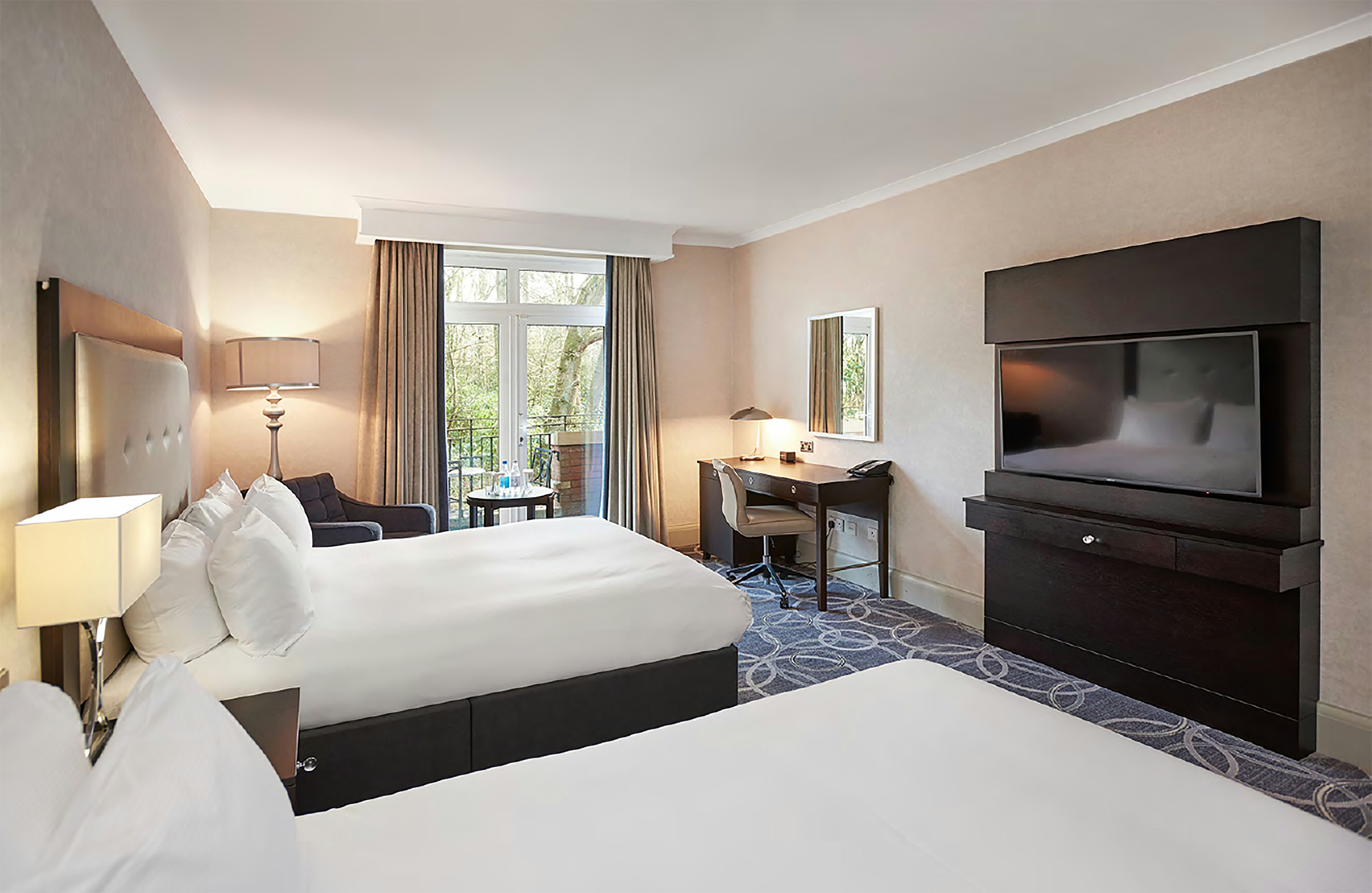 Deluxe, Family, 2 Queen Beds