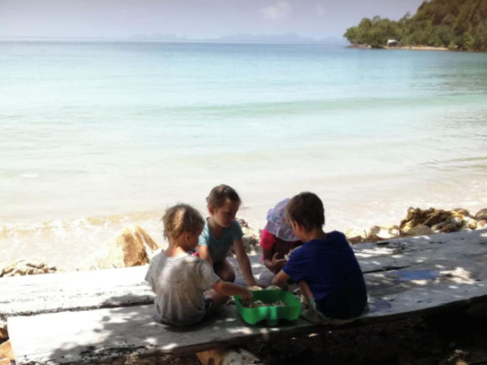 Bonhomie Beach Cottages 32/44