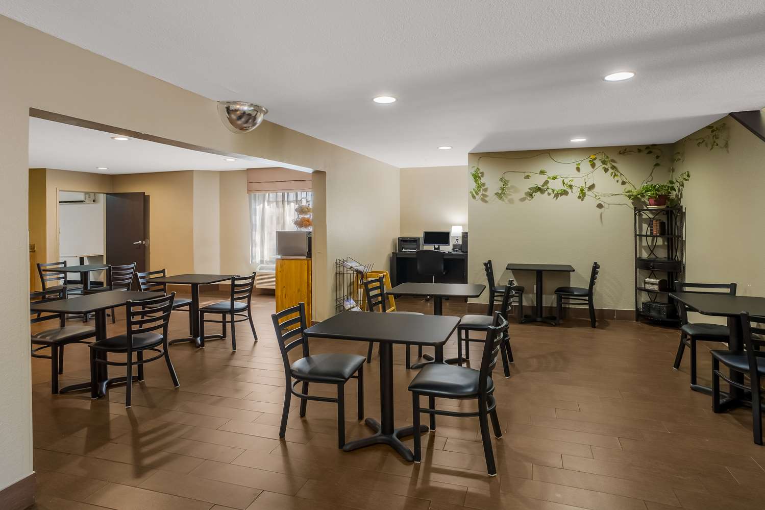 SureStay Plus Hotel by Best Western Superstition Springs 7/12