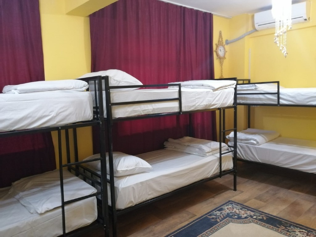 Men, Bunk Bed