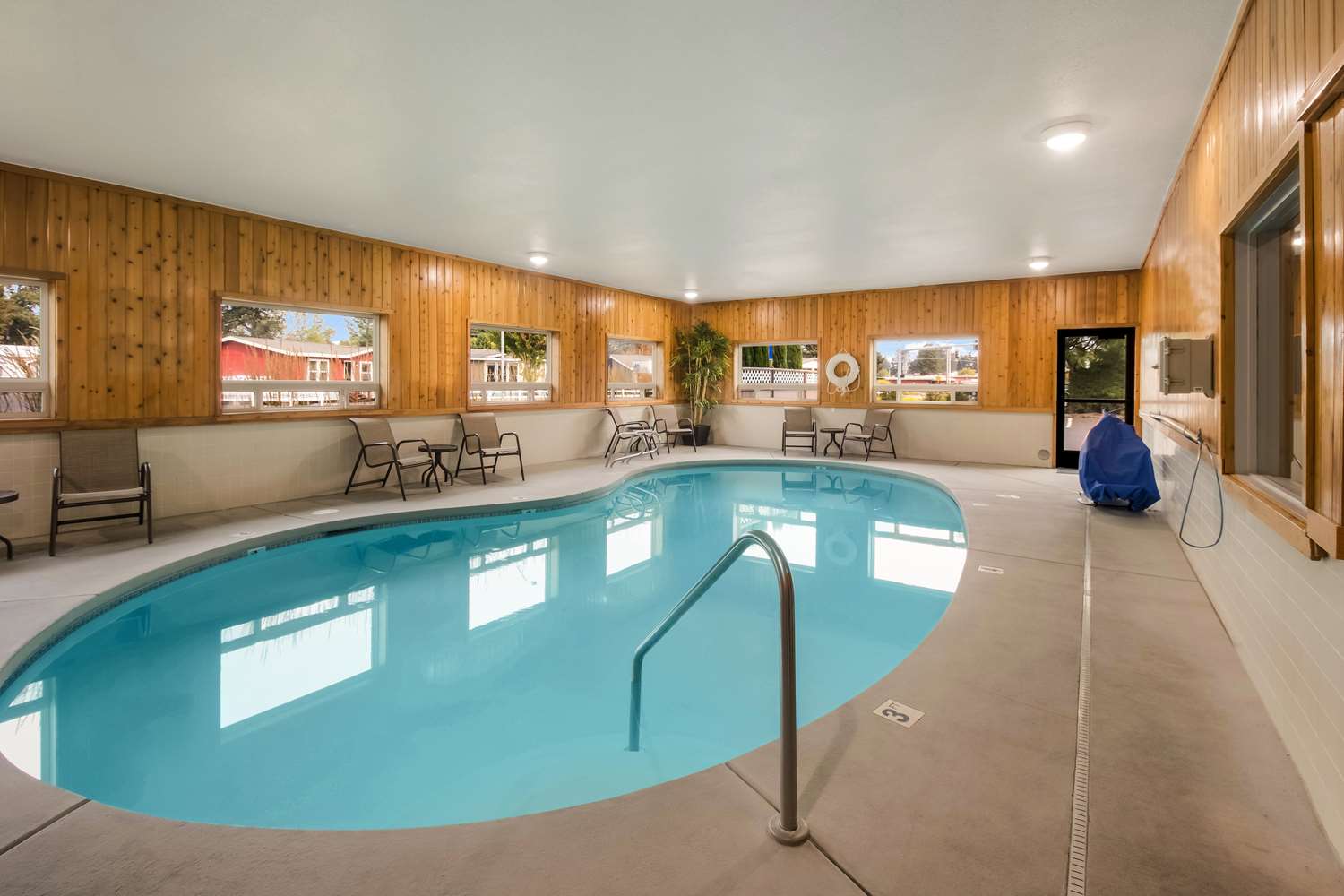 Best Western Mcminnville Inn 24/39