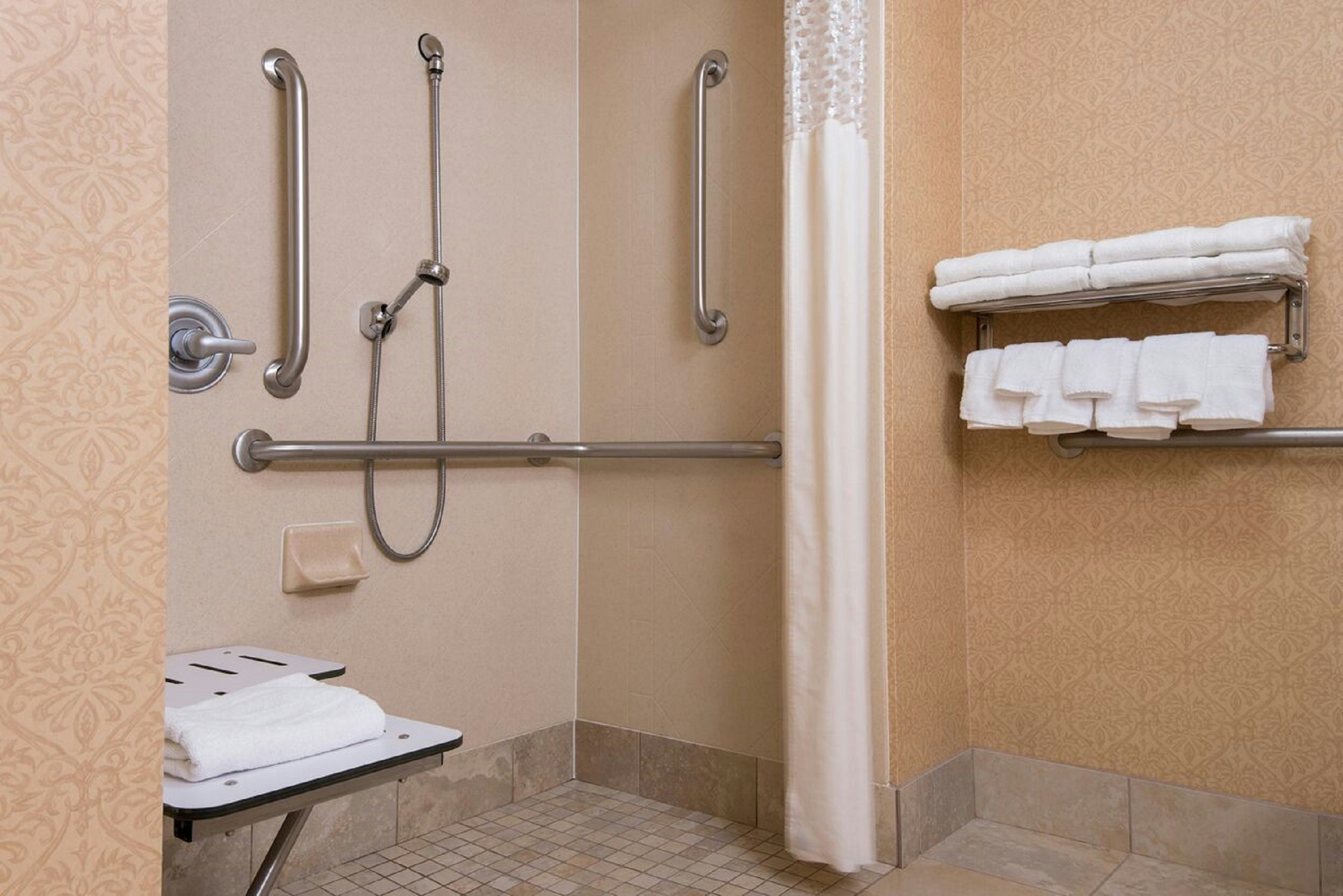 Hampton Inn Schenectady 48/48