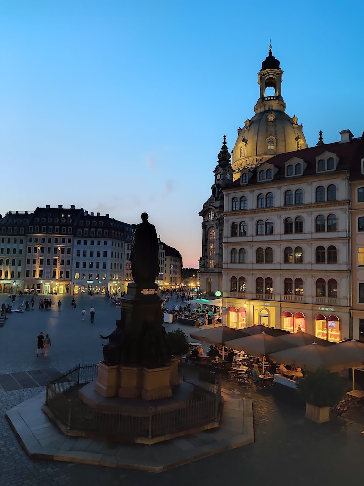 Steigenberger Hotel De Saxe 6/63