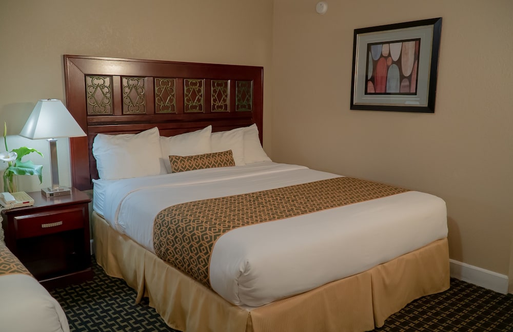 Sea Breeze Inn 21/64