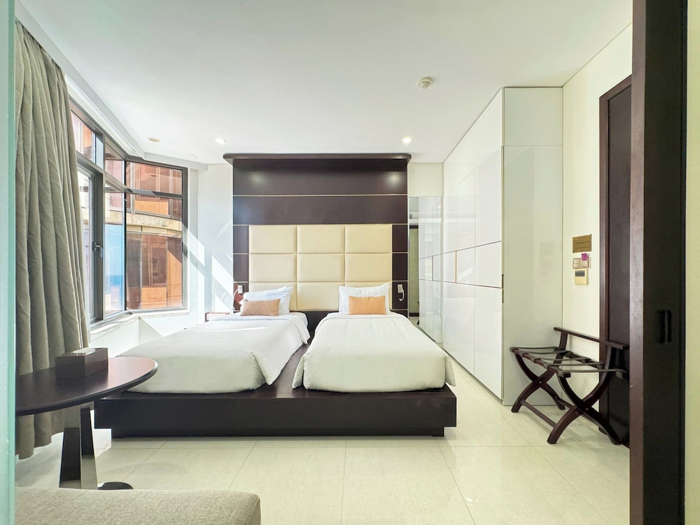 SUPERIOR, TWIN BEDS
