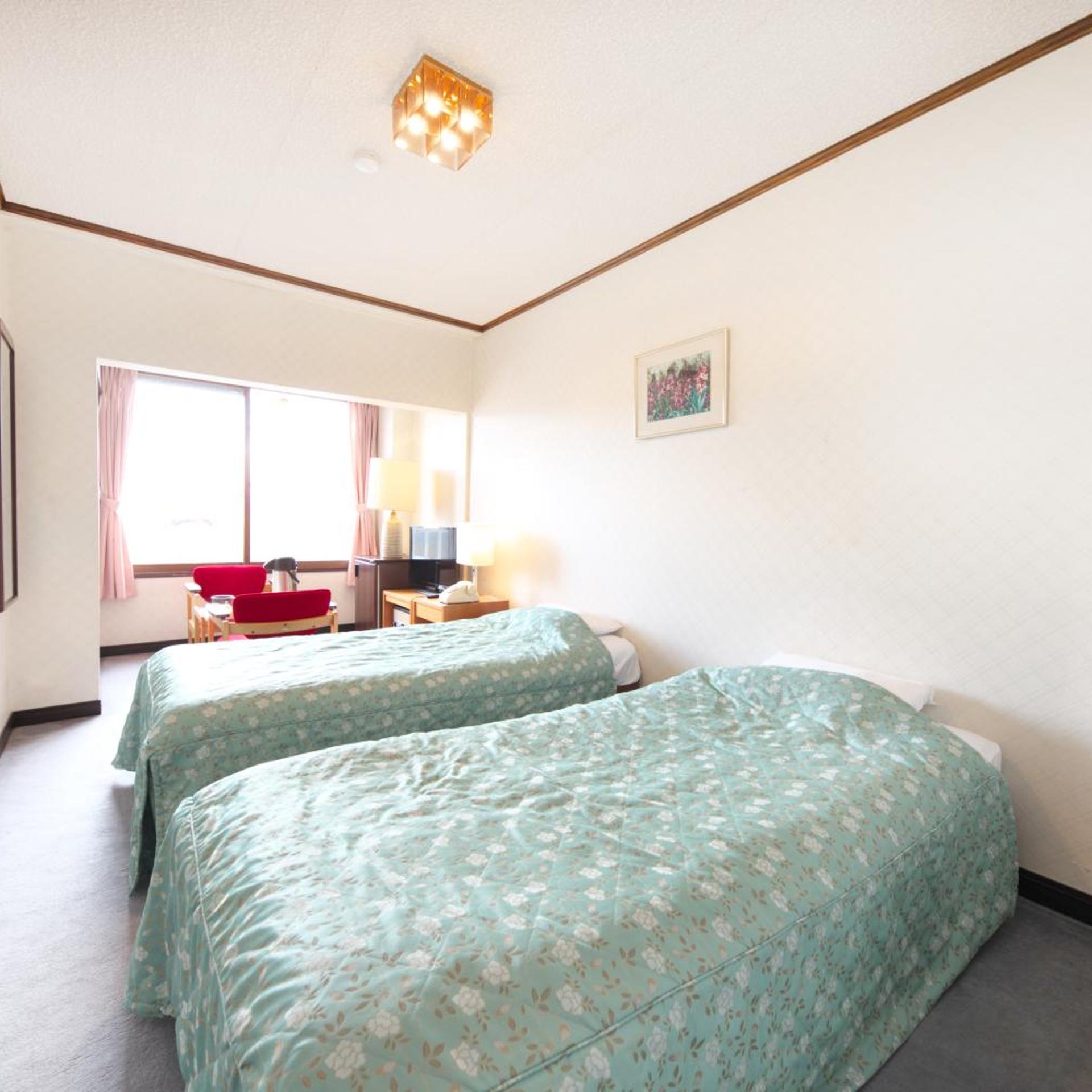Shiga Swiss Inn 8/33
