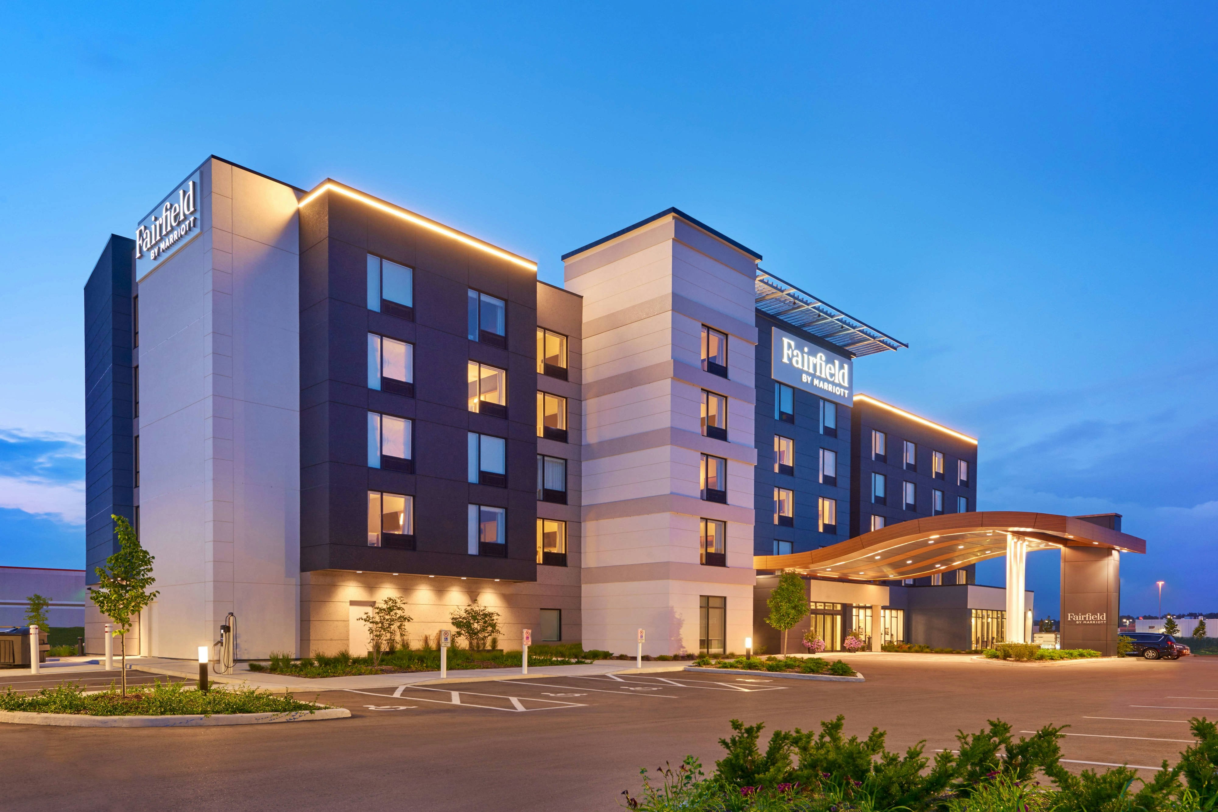 Fairfield Inn & Suites by Marriott Orillia 1/14