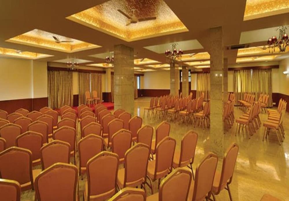 Hotel Deccan Pavilion Pune 23/26