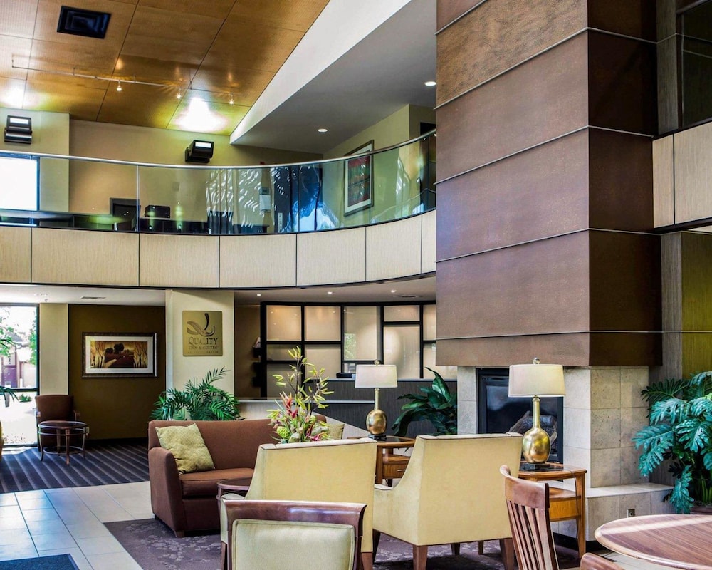 Quality Inn & Suites Peoria 7/50