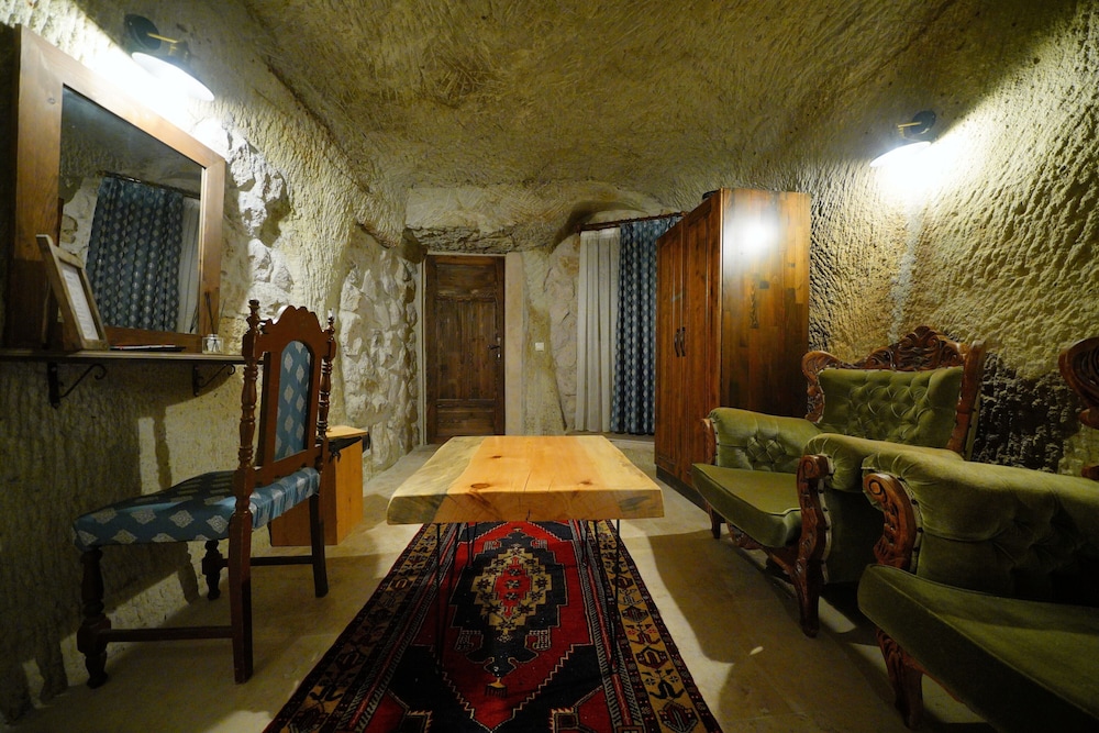 Nar Cave House & Swimming Pool 53/84