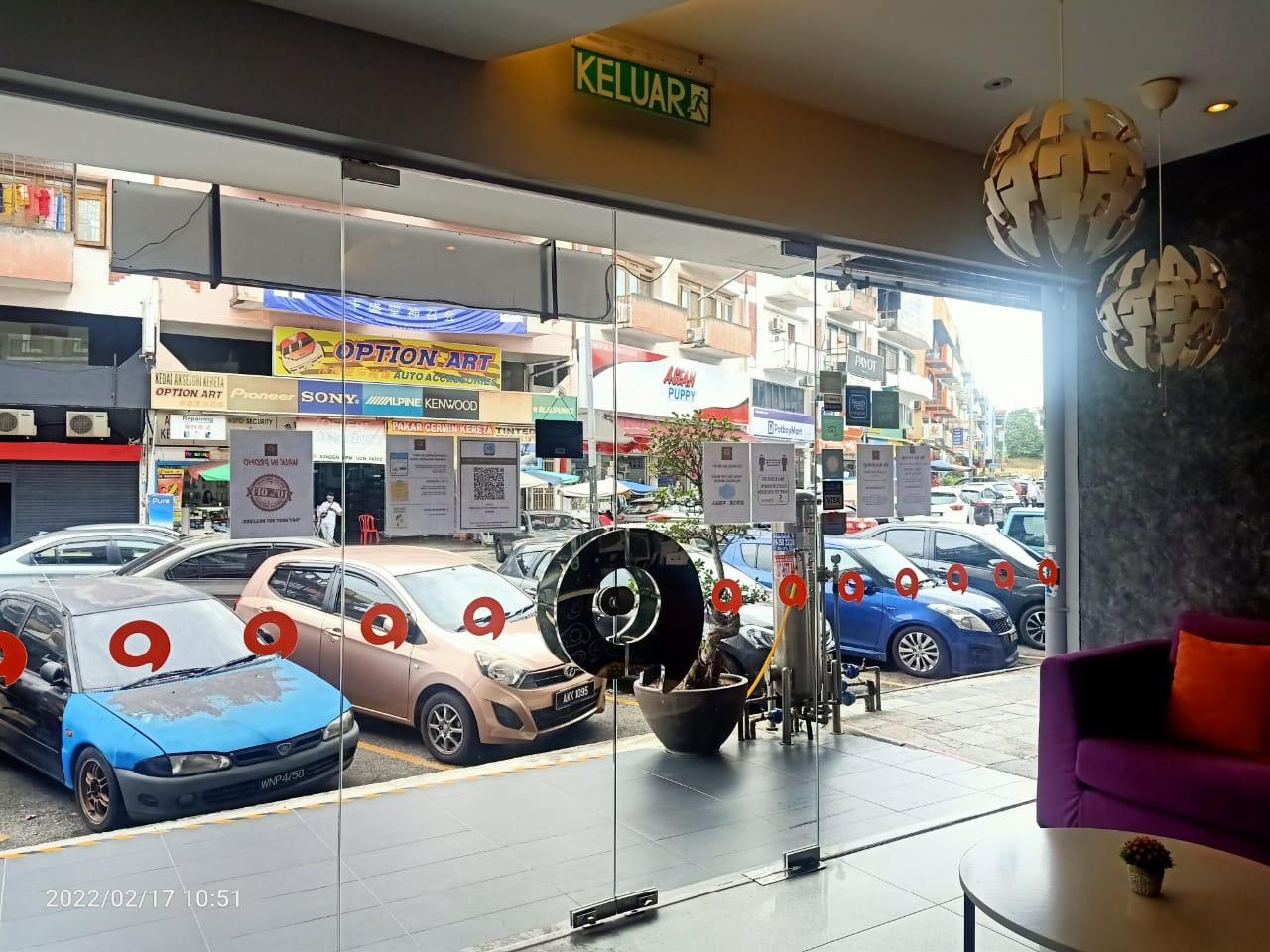Orange Premier Hotel Taman Segar 37/40
