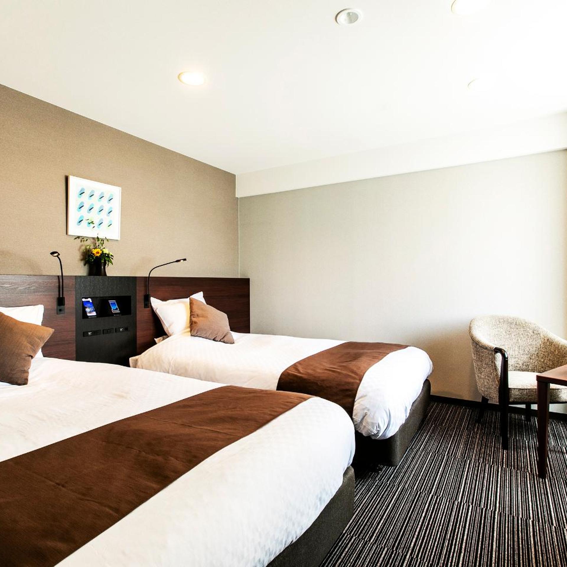 Hollywood, Twin Beds
