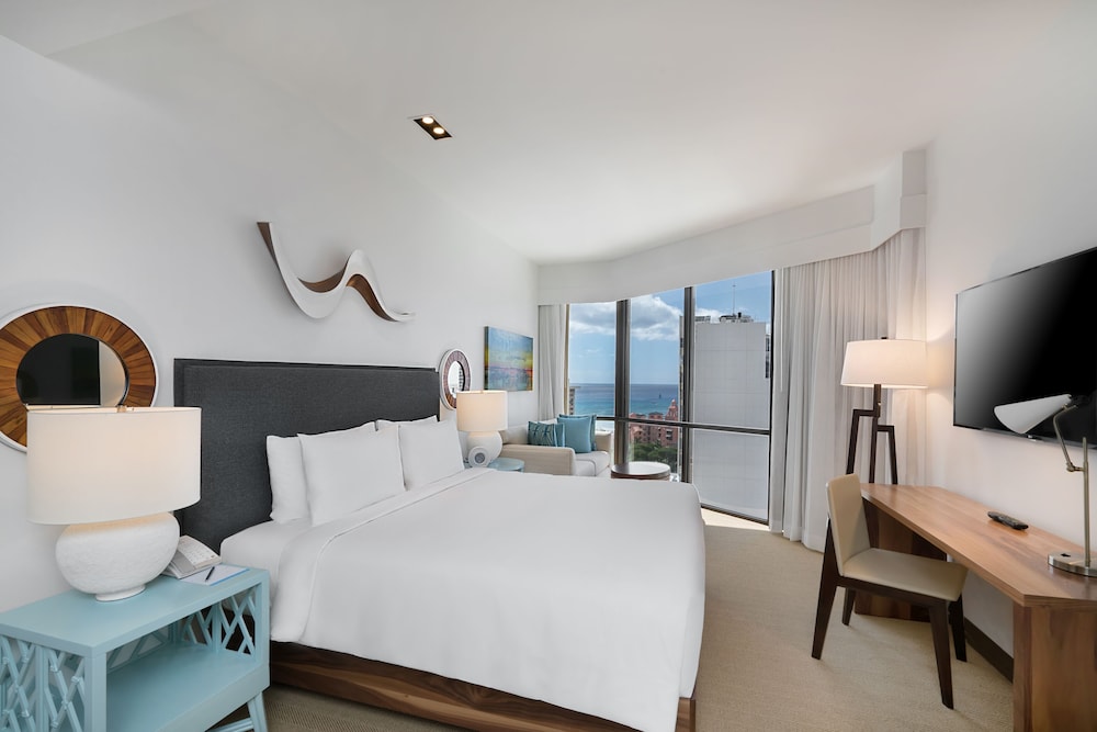 ROOM, KING BED, OCEAN VIEW