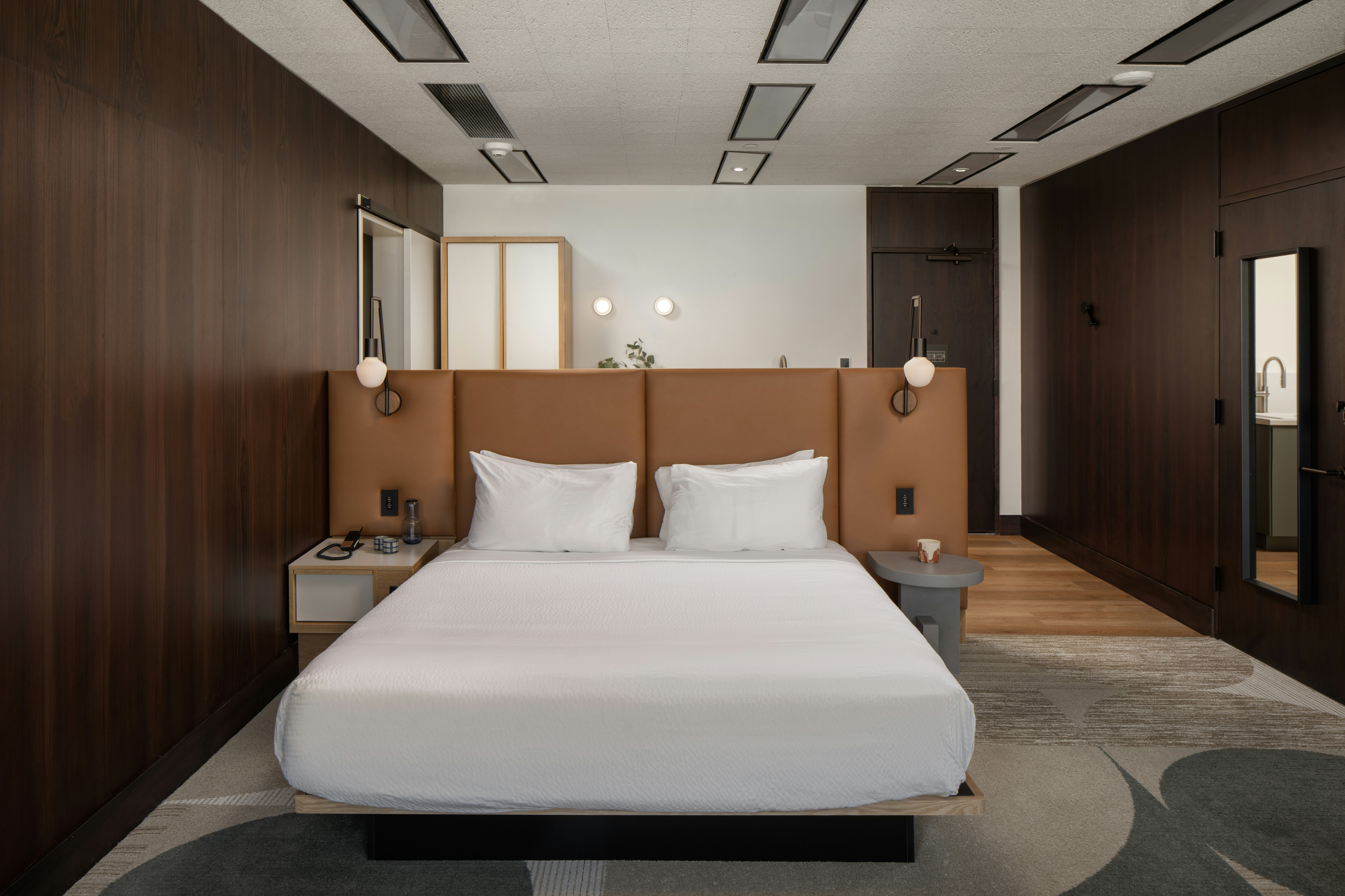 Suite, King Bed, Water View, Sofa