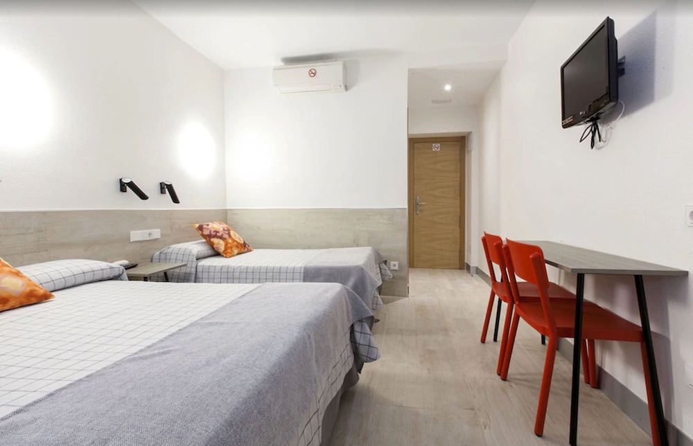 Hostal Castilla Ii Puerta Del Sol 42/73