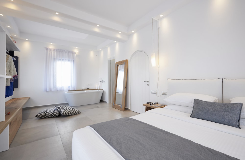 Amor Hideaway Villas by Mr and Mrs White 9/46
