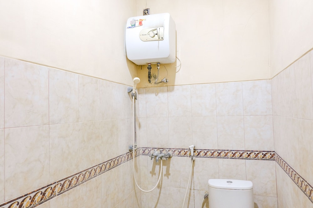 OYO 2643 Hotel Graha Prima 46/50