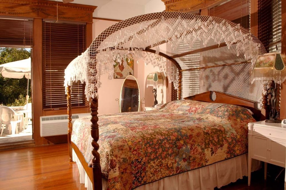Amsterdams Curry Mansion Inn 57/72