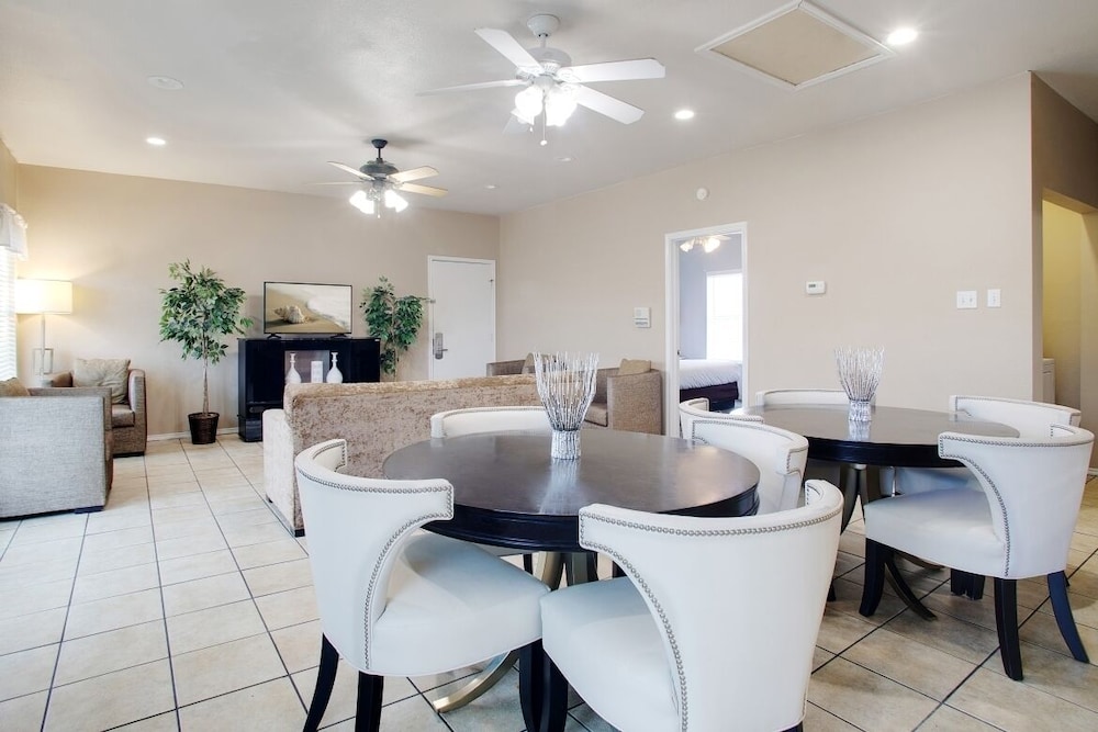 Plantation Suites Conference Center 34/50