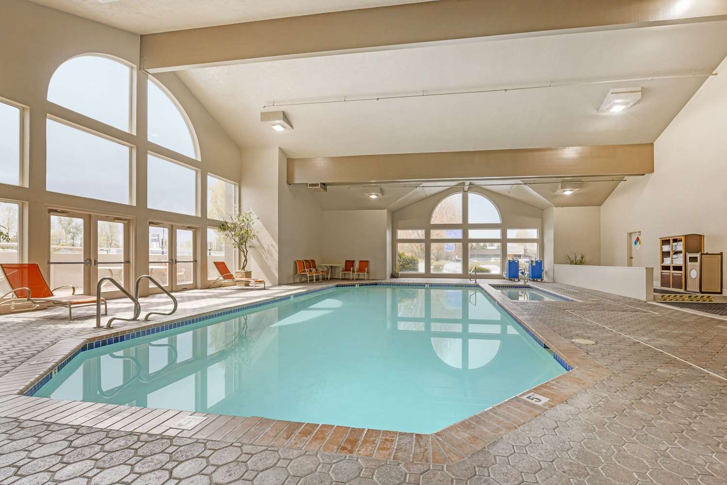 Best Western Plus Mill Creek Inn 11/20