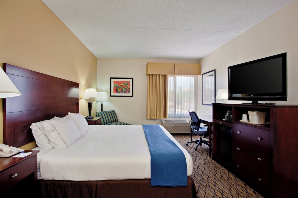 Holiday Inn Express Scottsdale North 11/40