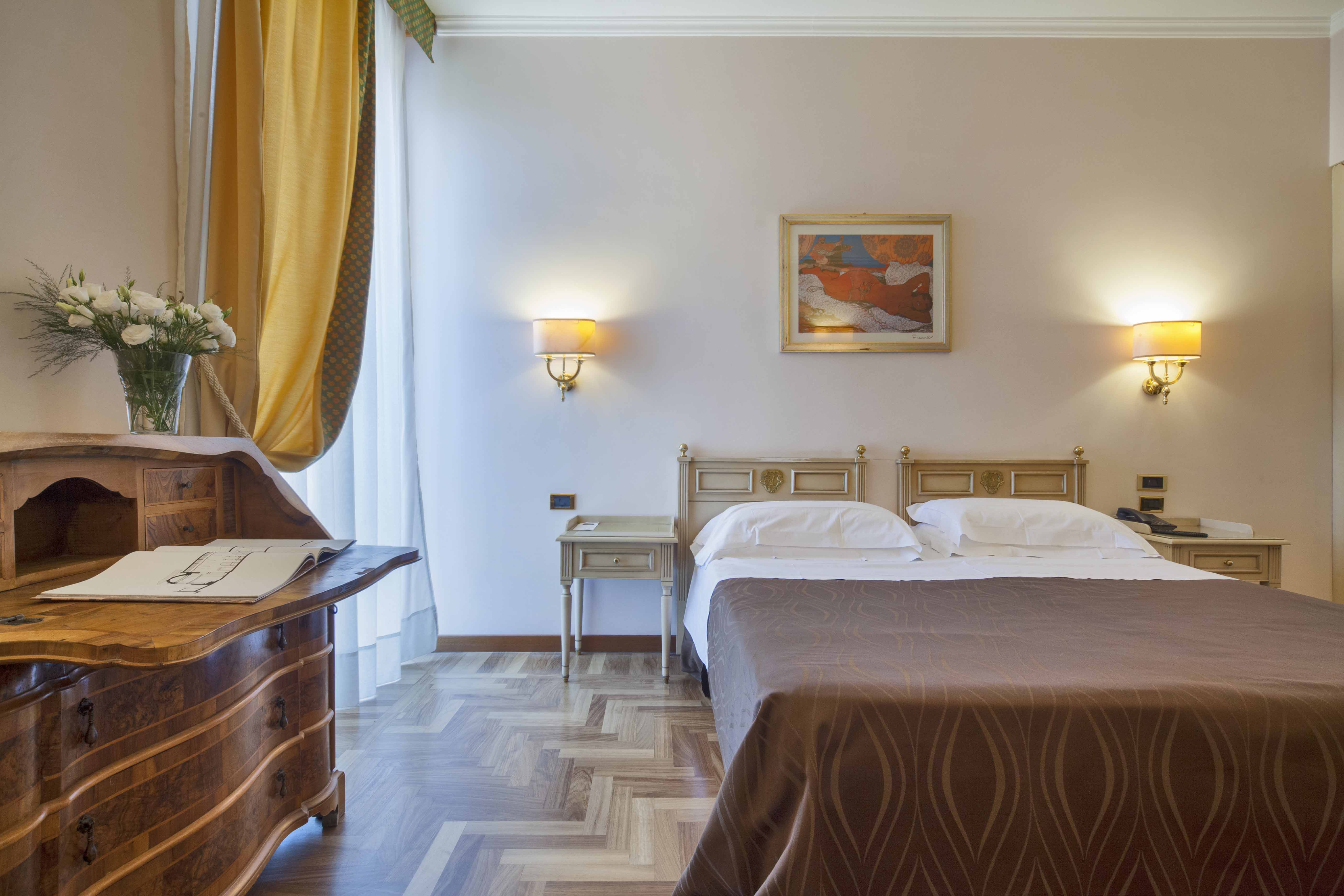 SUPERIOR, DOUBLE BED